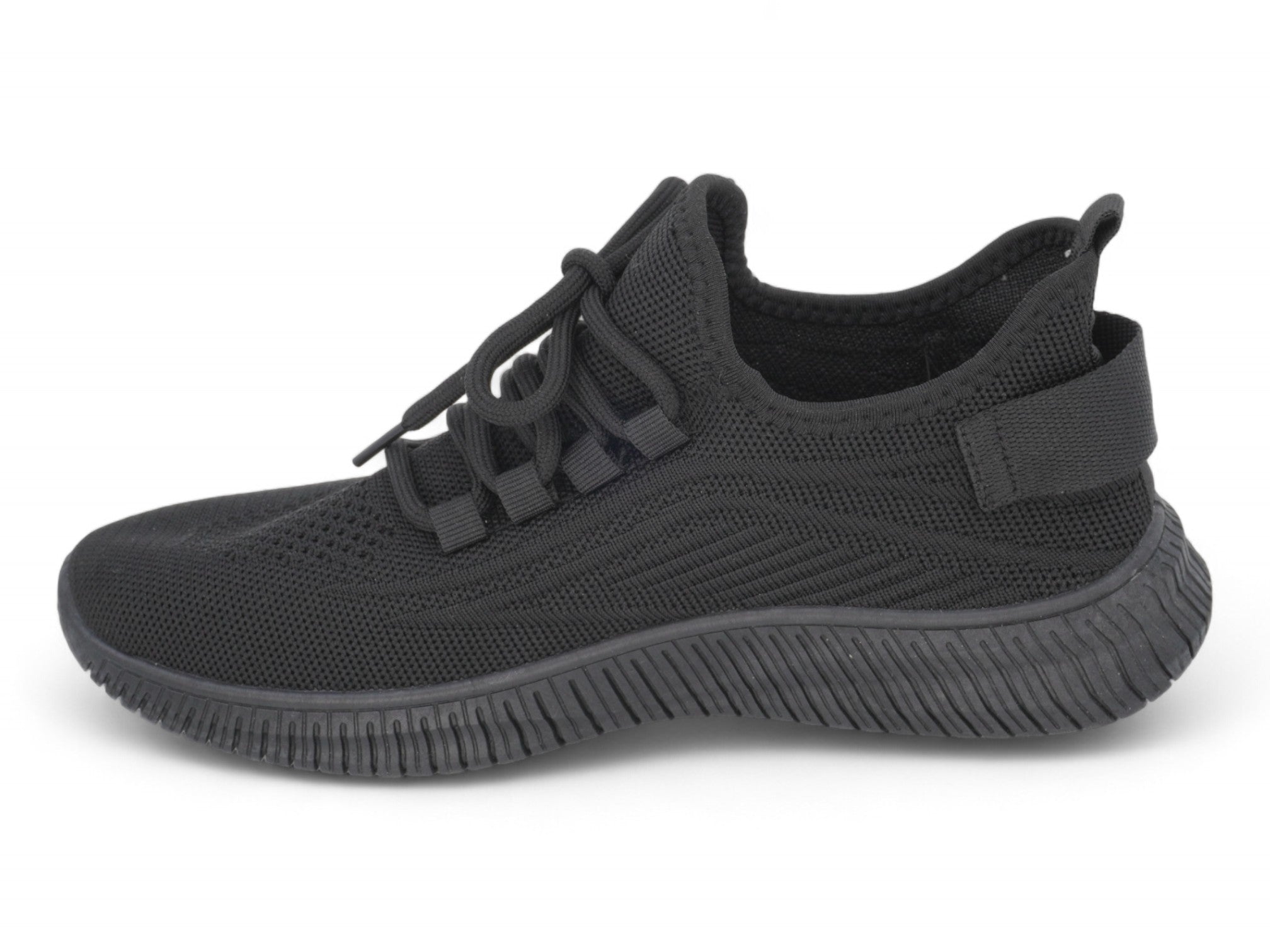 Women's Black Sleek Flyknit Sneaker