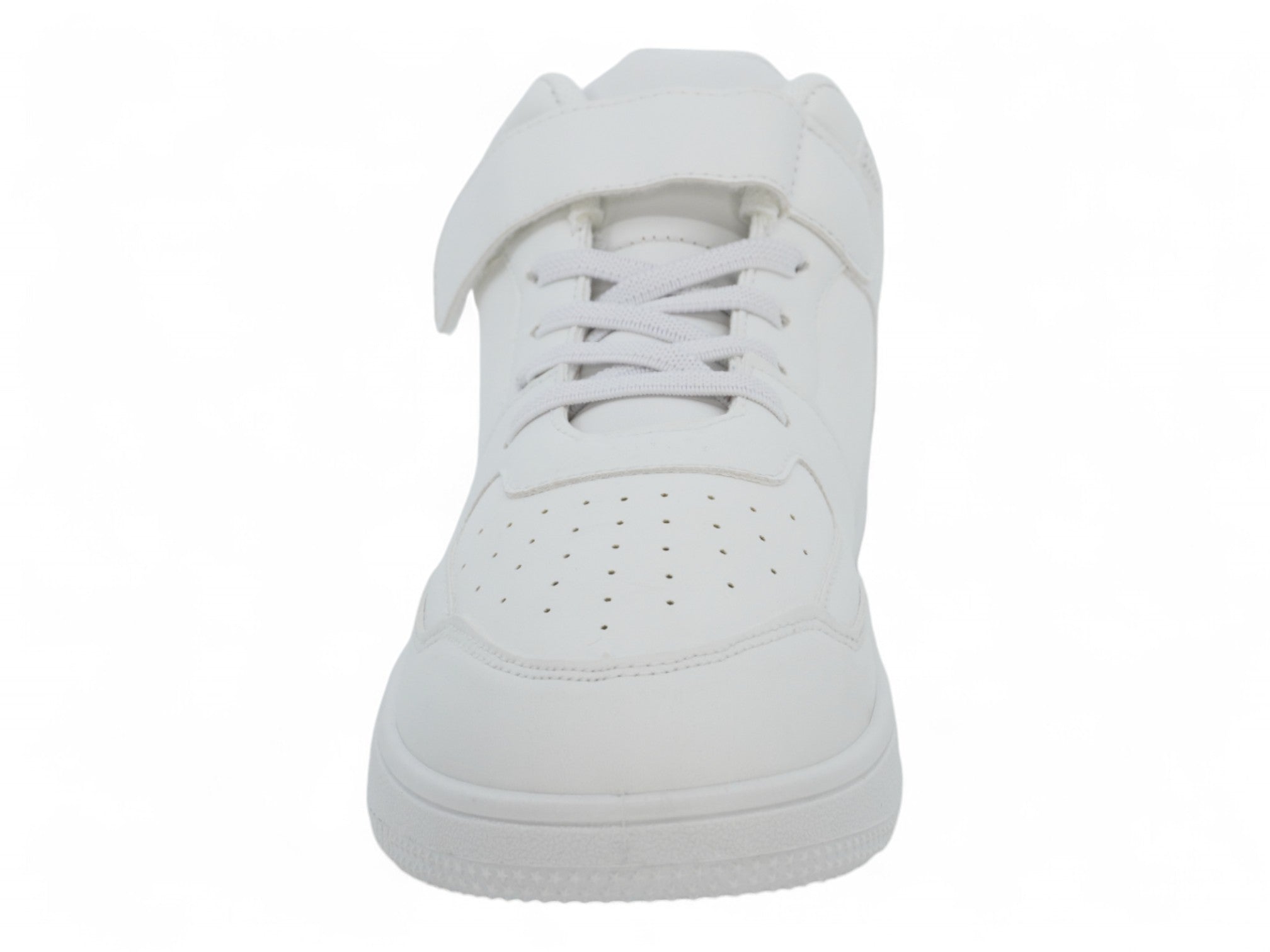 boys-white-sneaker