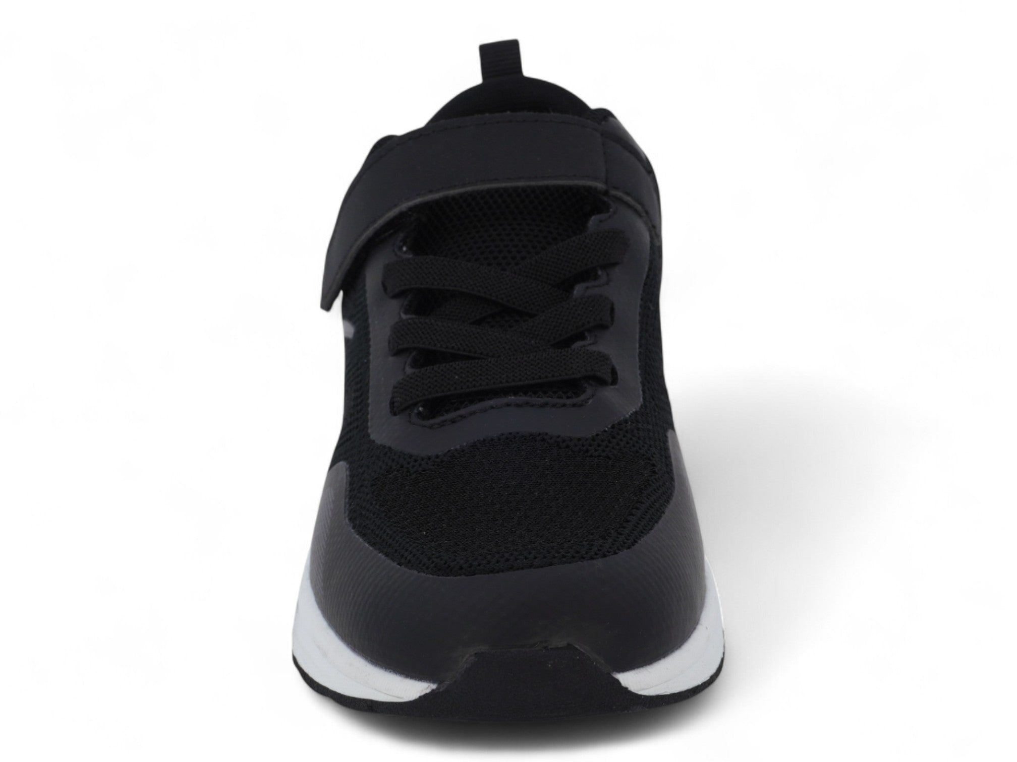 Boys' Black Two-Tone Sole Flyknit Sneaker