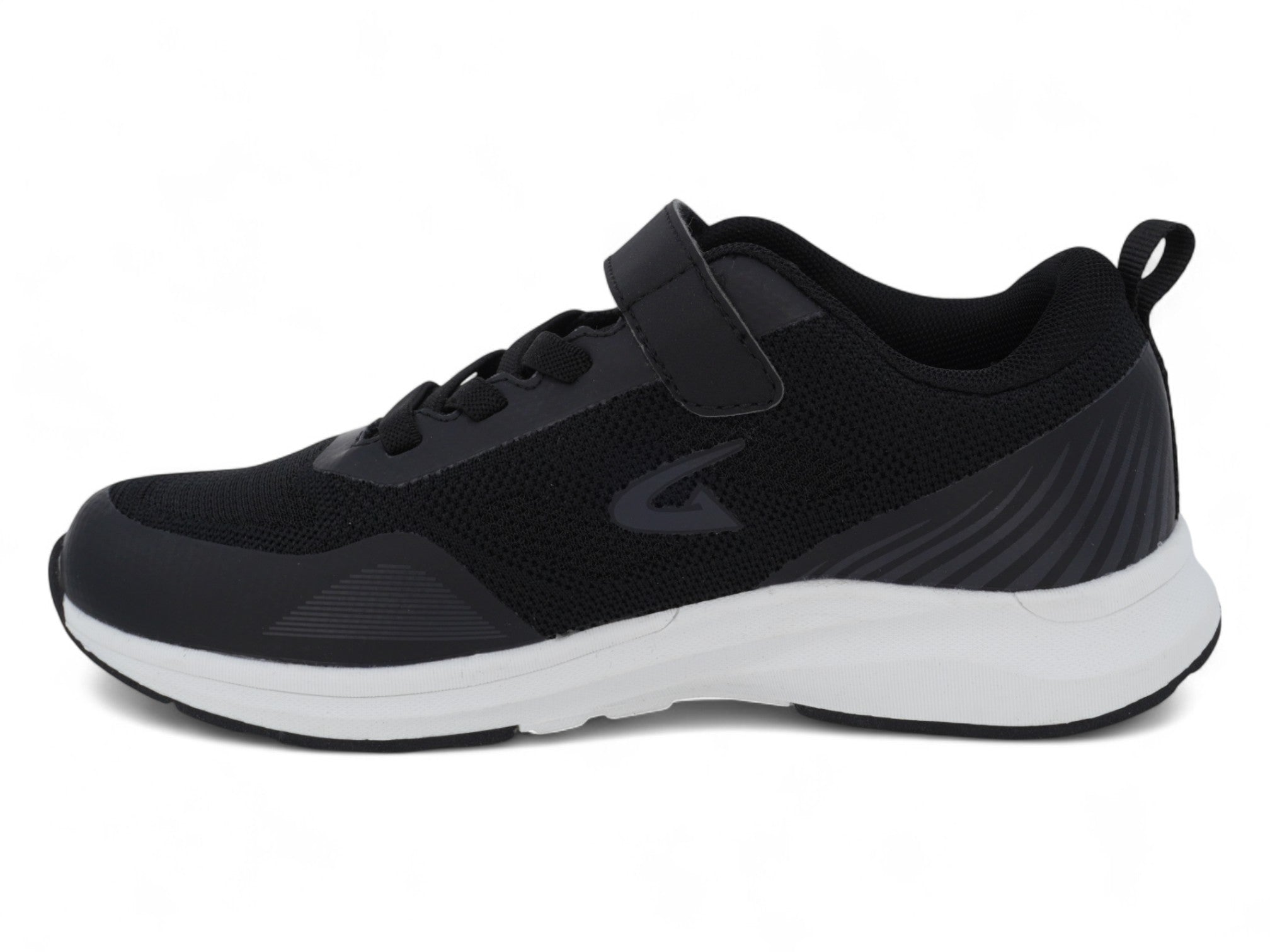 Boys' Black Two-Tone Sole Flyknit Sneaker