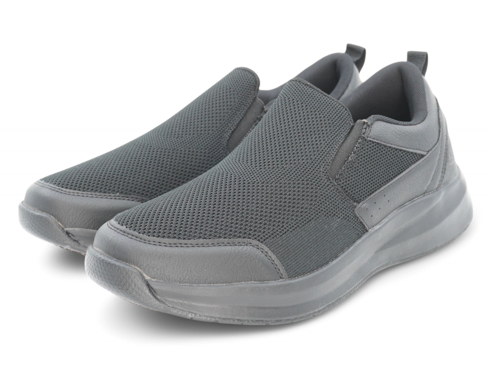 Men's Black Flyknit Non Slip Sneaker