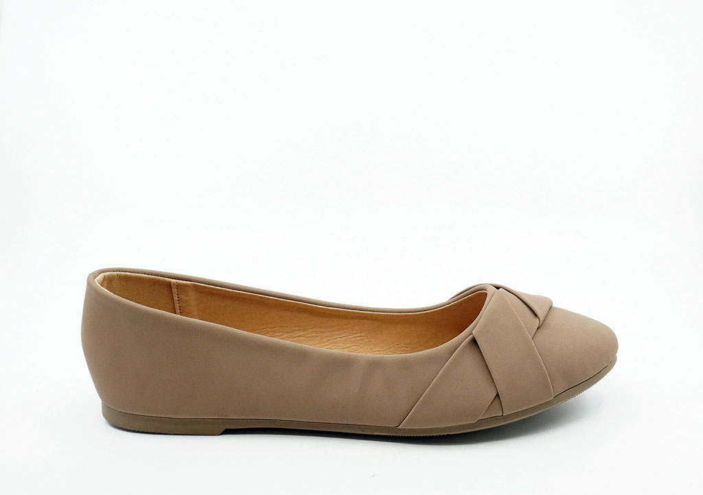 Women's Tan Allie Flat