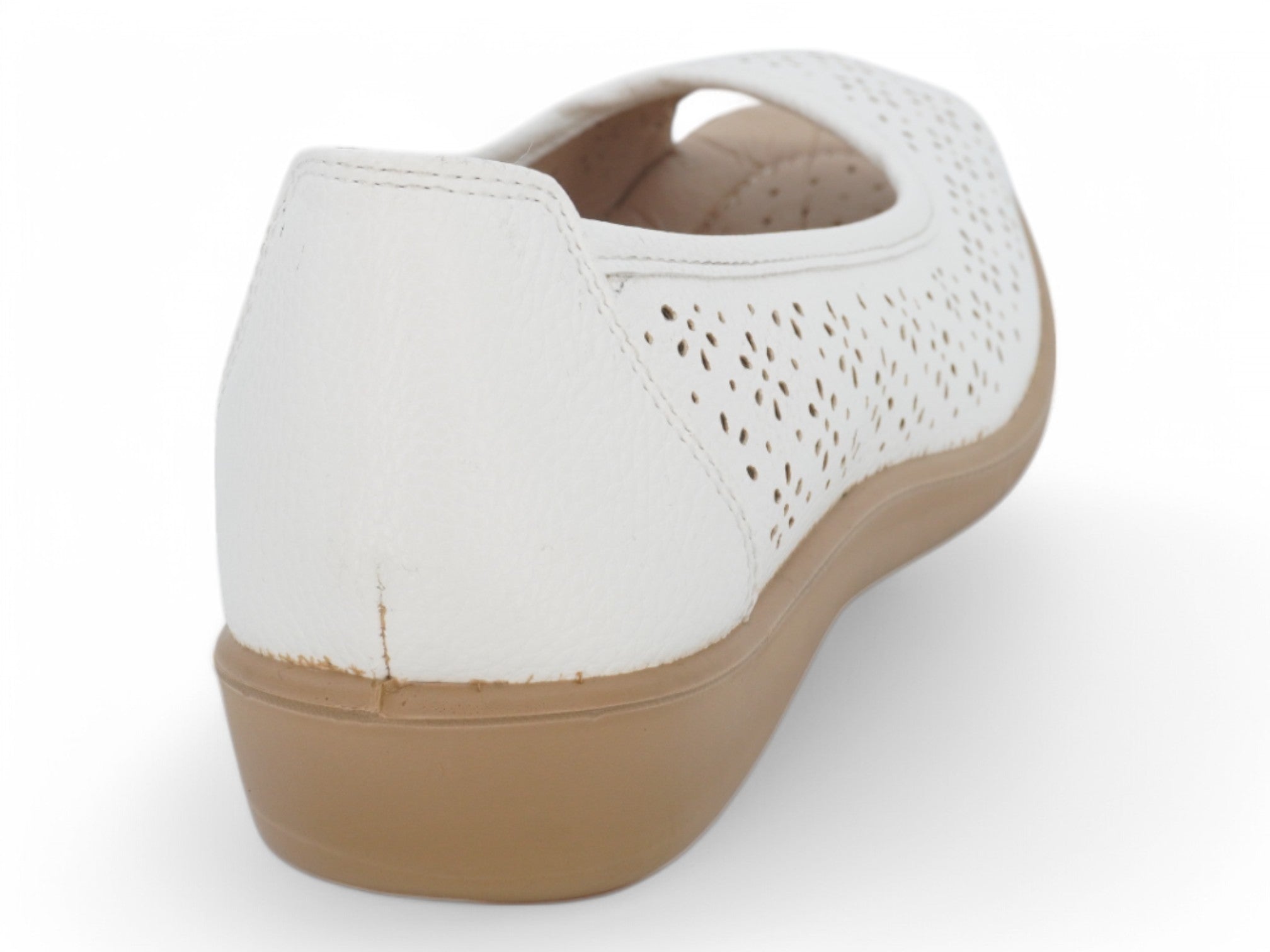 Women's White Quin Wide Width Comfort Shoe