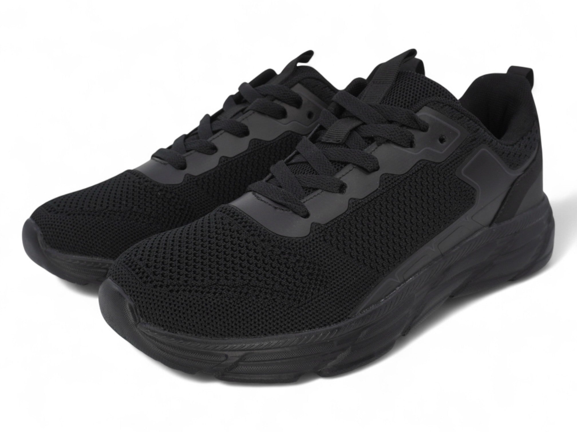 Men's Black Jogger Sneaker