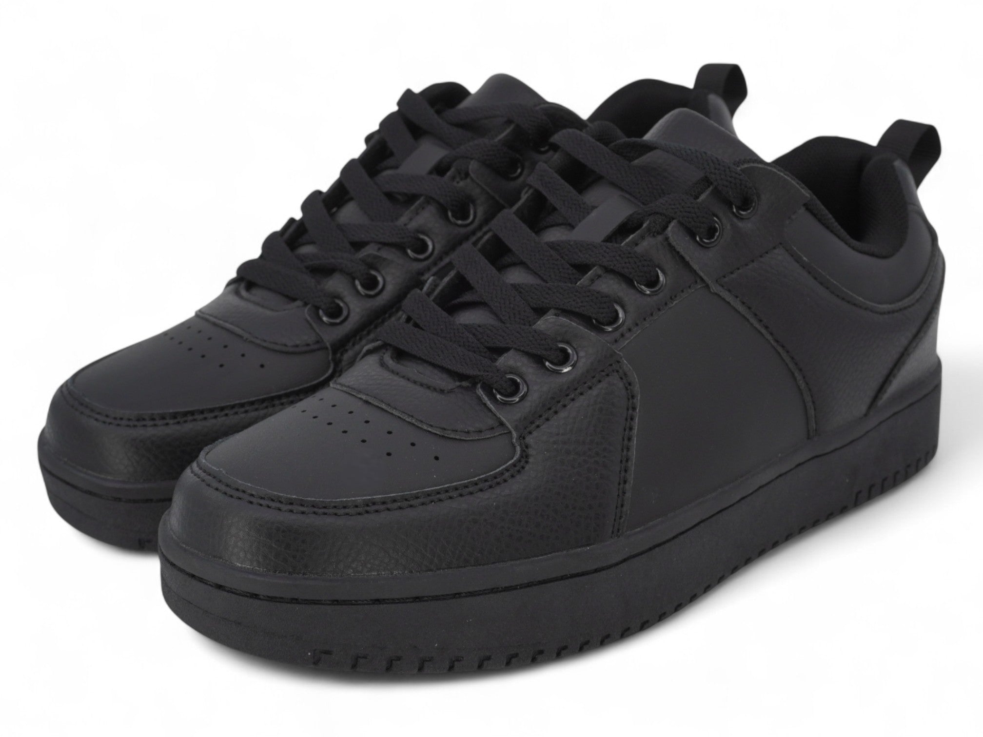 Men's Triple Black Classic Sneaker