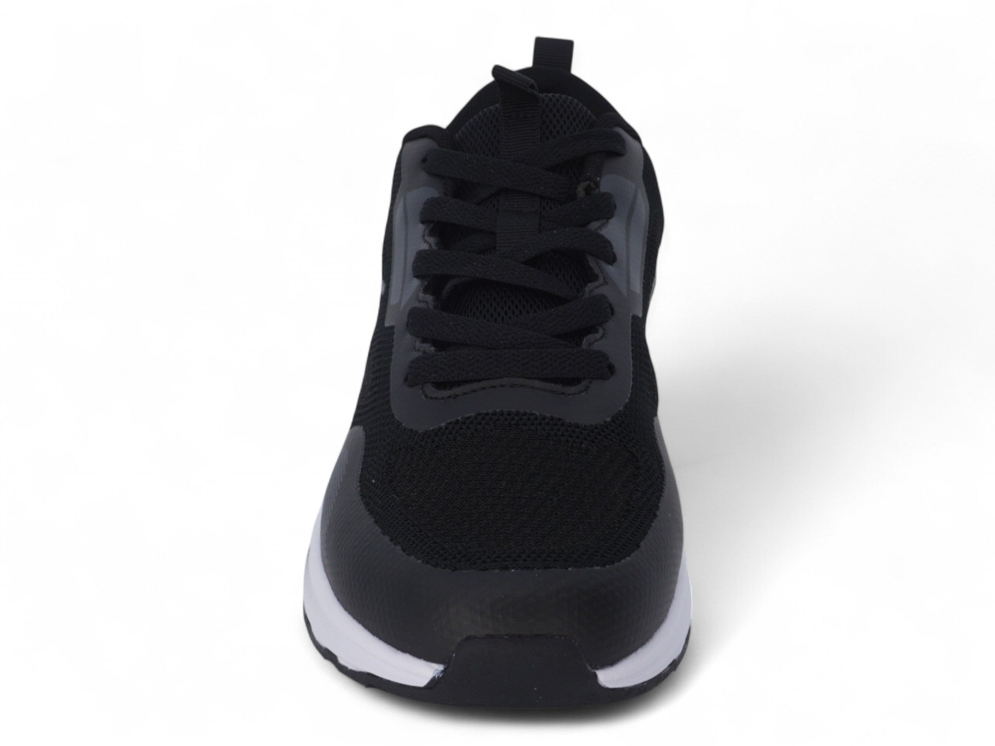 Men's Black Sleek Flyknit Sneaker